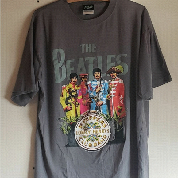 Vintage 2009 The Beatles t-shirt Sergeant Pepper's Lonely Hearts Club Band Large - Picture 1 of 8